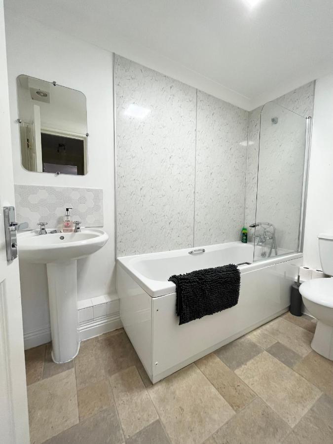 Archers 2 Bedrooms, Balcony, 2 Bathrooms, Free Parking, Wifi Southampton Exterior foto